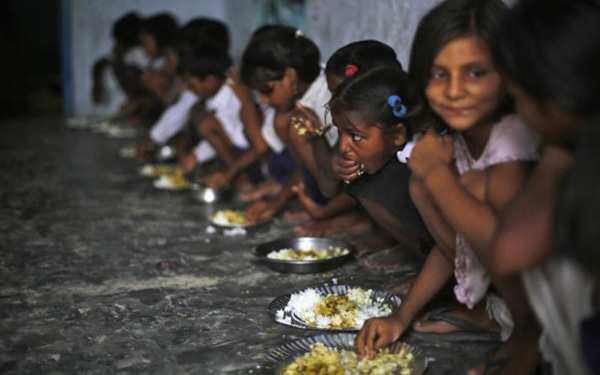 Bangladesh a punto de aprobar el arroz dorado, transgénico que puede evitar mortalidad y ceguera infantil