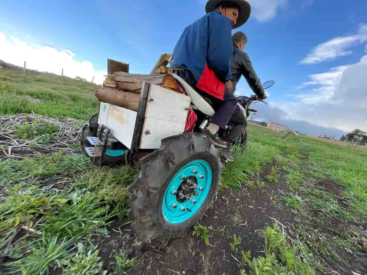 Mototractor, ingeniosa herramienta para pequeños agricultores